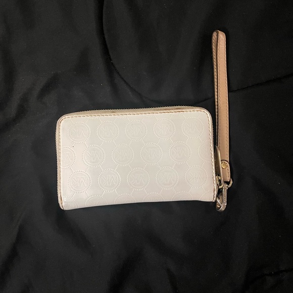 Michael Kors Wristlet/Clutch - Picture 2 of 3